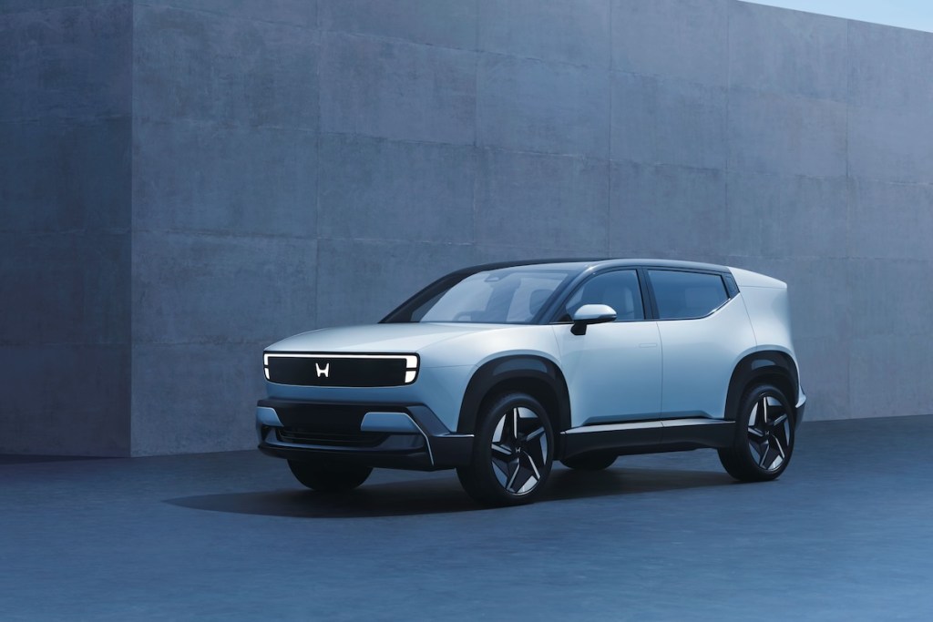 Honda 0 α (2)