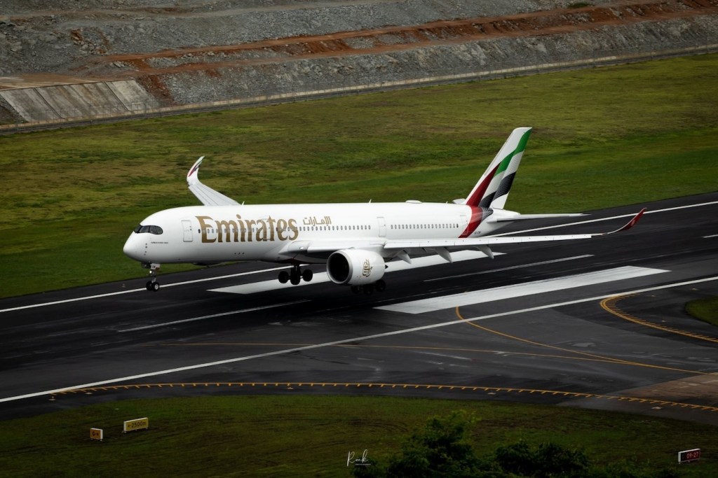 Emirates A350