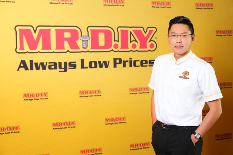 MR DIY