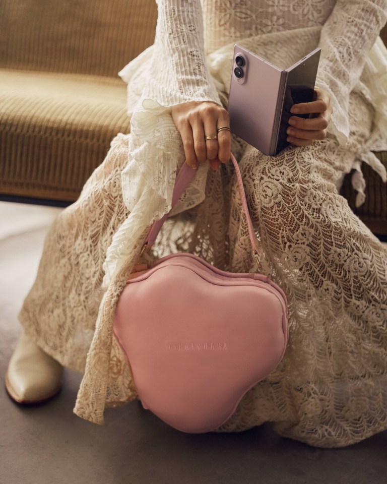 “RUBY” Cushioned Organizer
