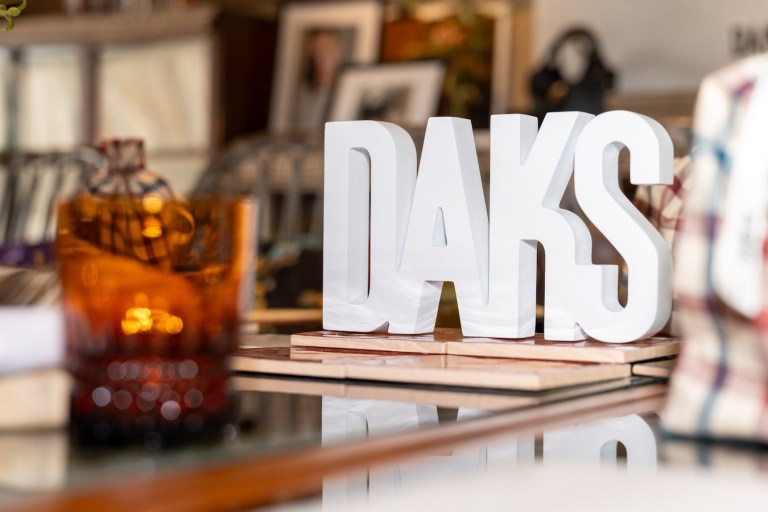 Daks